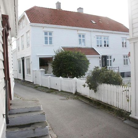 Gamle apoteket i Gamle Skudeneshavn Leilighet Eksteriør bilde